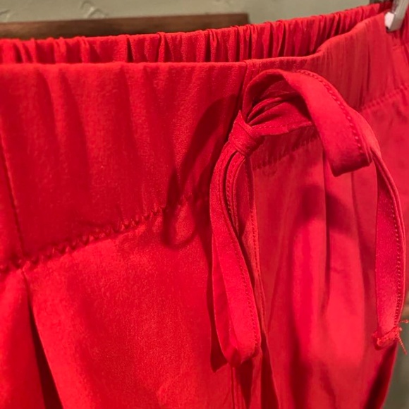 Zyia Red Summer Shorts - Picture 3 of 10